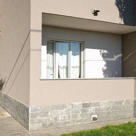 10 Min From The Airport-Wifi-Free Parking Apartment Samarate Luaran gambar