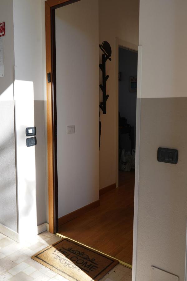 10 Min From The Airport-Wifi-Free Parking Apartment Samarate Luaran gambar