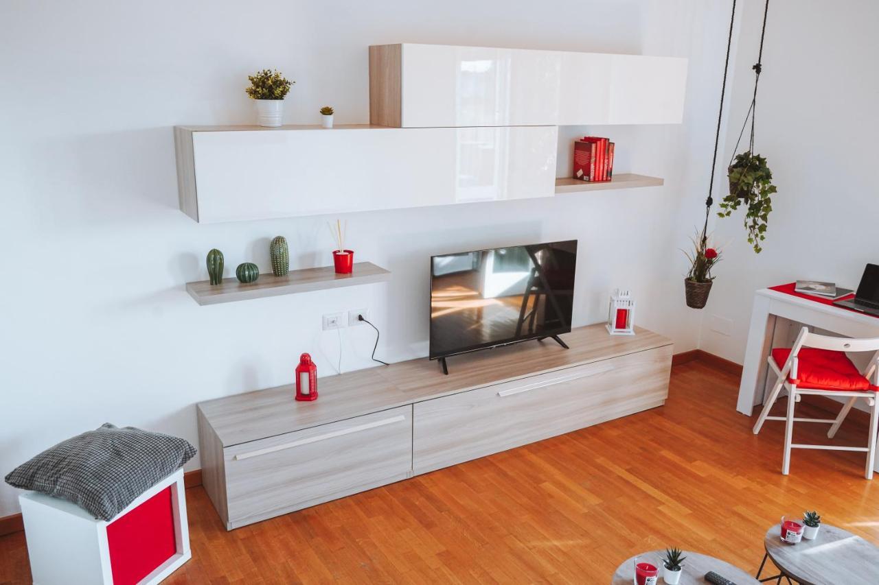 10 Min From The Airport-Wifi-Free Parking Apartment Samarate Luaran gambar